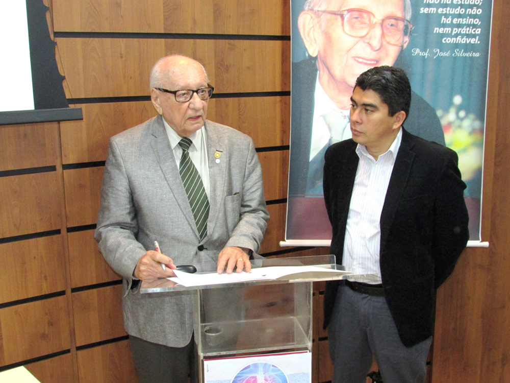 Fundação José Silveira expande cooperação internacional nas áreas da pesquisa e da saúde
