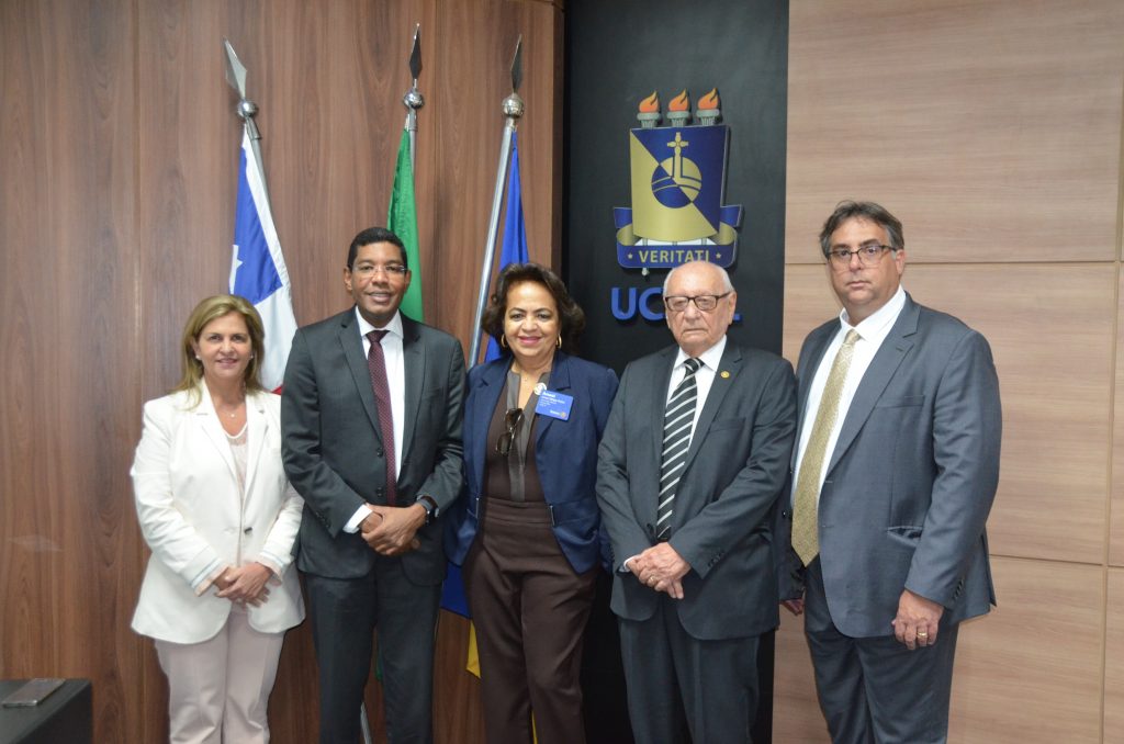UCSAL, Rotary Club e Fundação José Silveira firmam cooperação voltada à Cultura da Paz